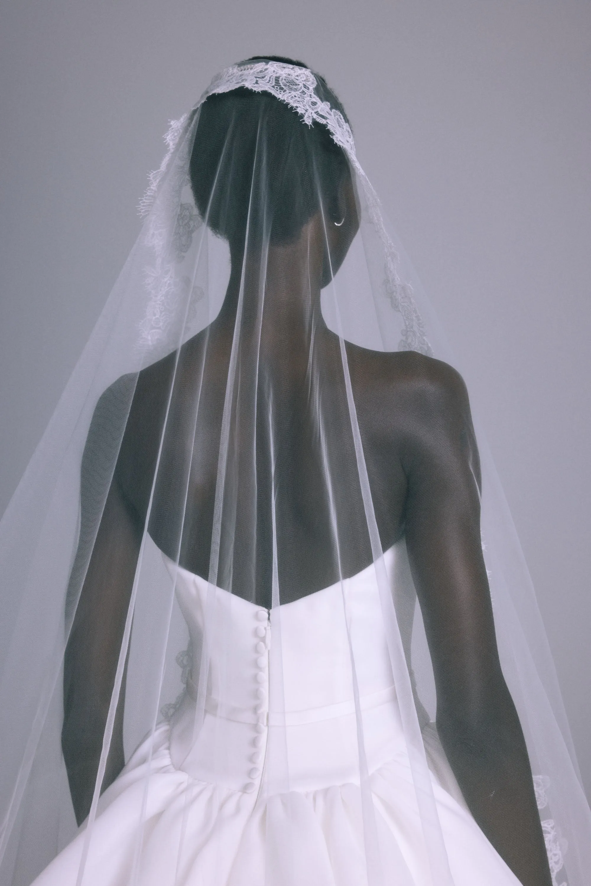 A868V - Veil