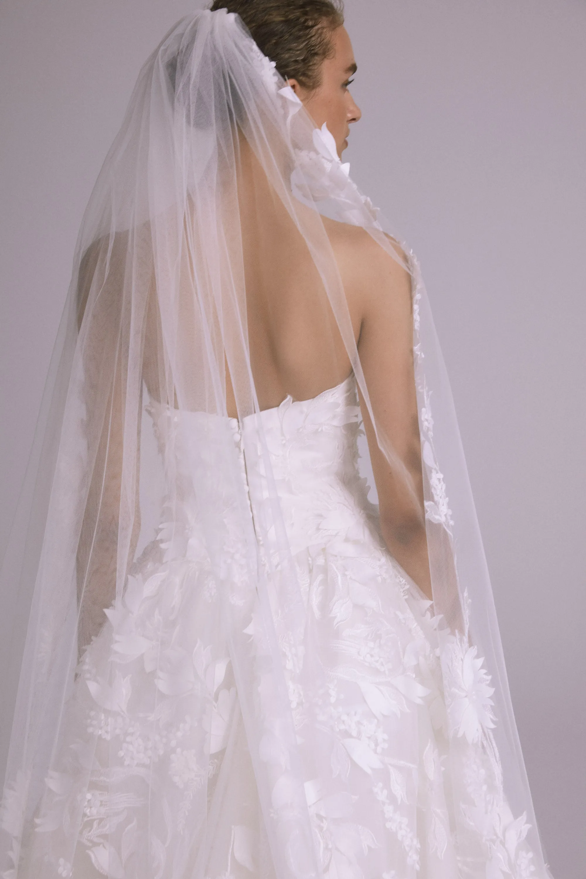 AVA817 - Embellished Floral Veil