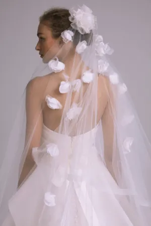 AVM740 - Floral Petals Veil AVM740 - Floral Petals Veil
