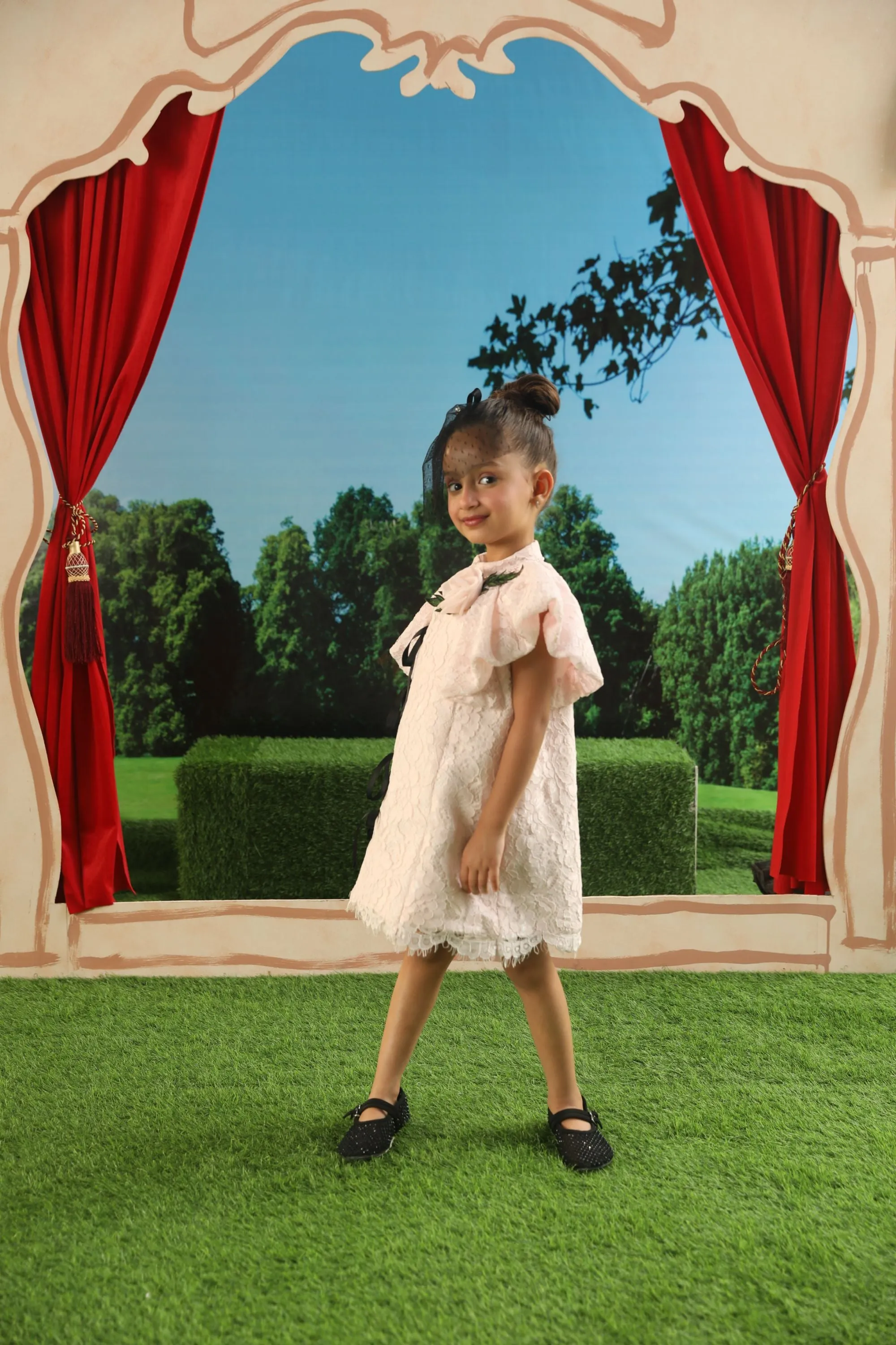 Black Bow Dot Mesh Clip