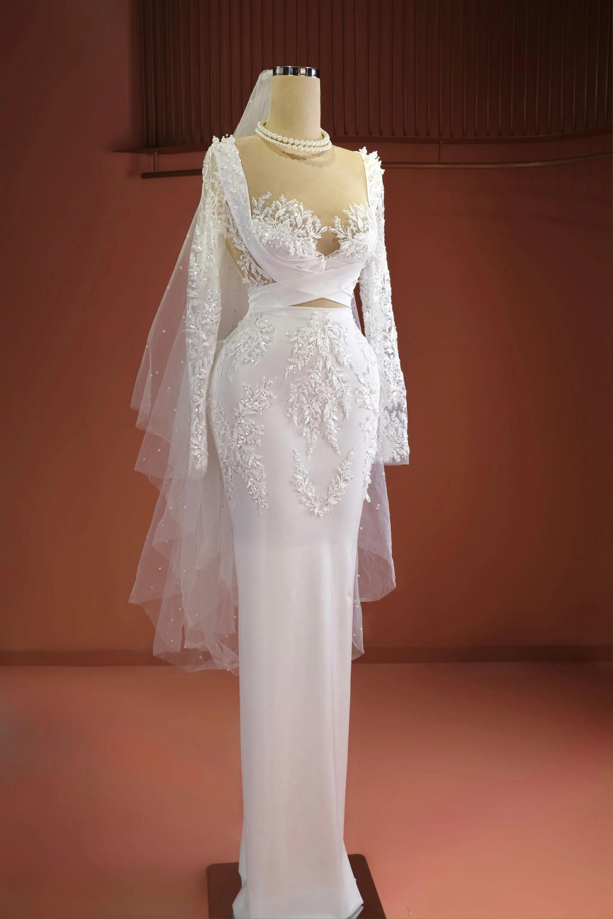 Da - Sweetheart Embellished Dress with Beaded Veil