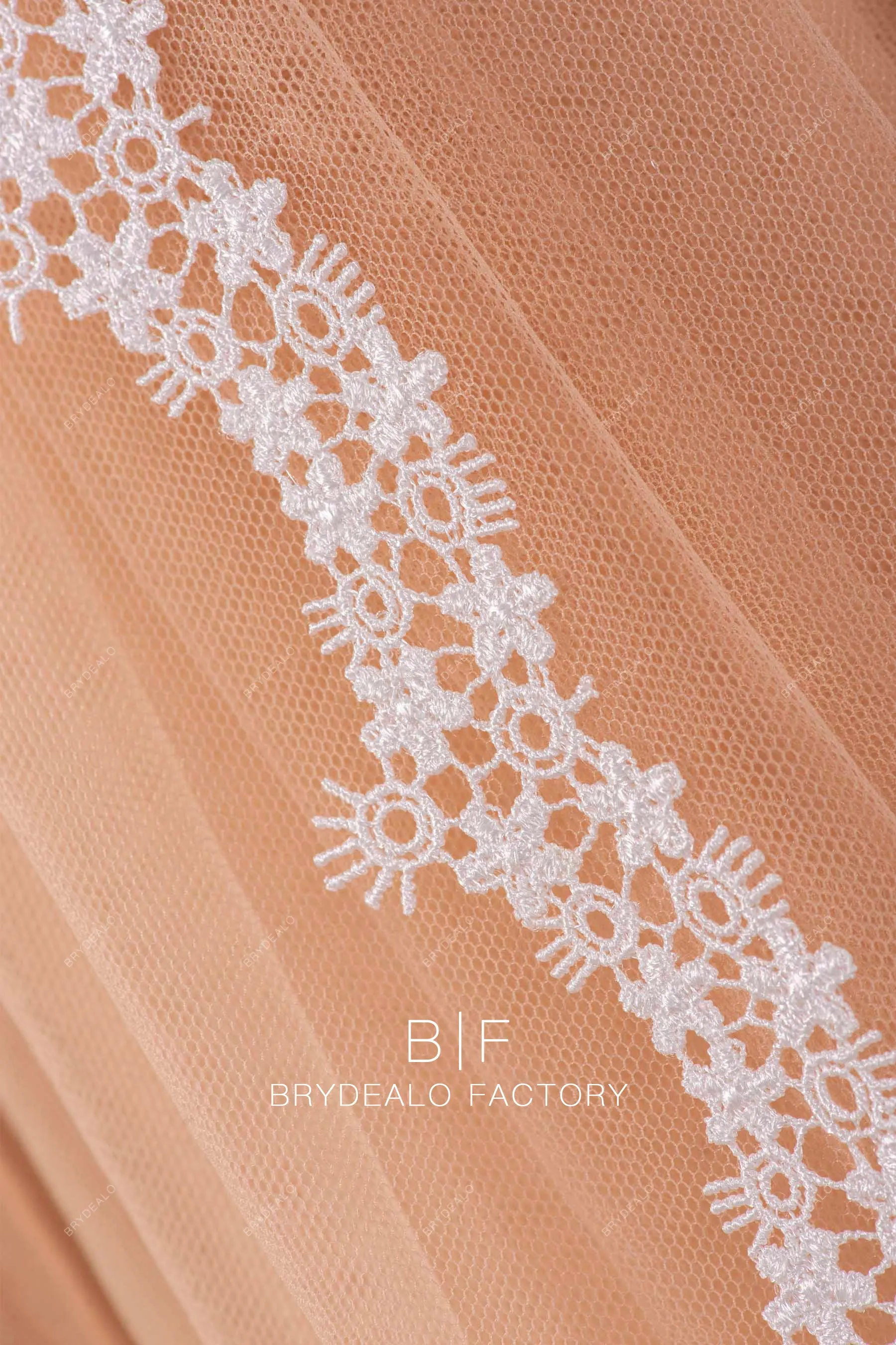 Delicate Narrowed Floral Scalloped Chemical Lace Trim
