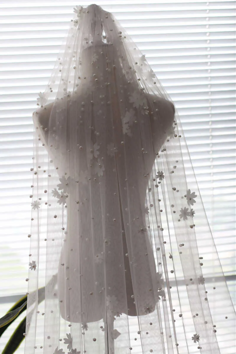 Dreamy Mesh Flower & Pearl Long Bridal Veil