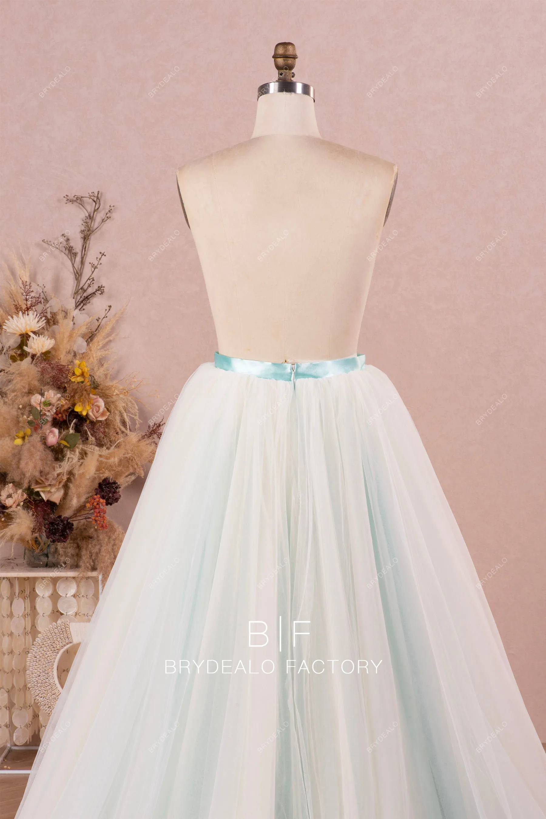 Elegant Long Ice Blue Puffy Tulle Bridal Skirt