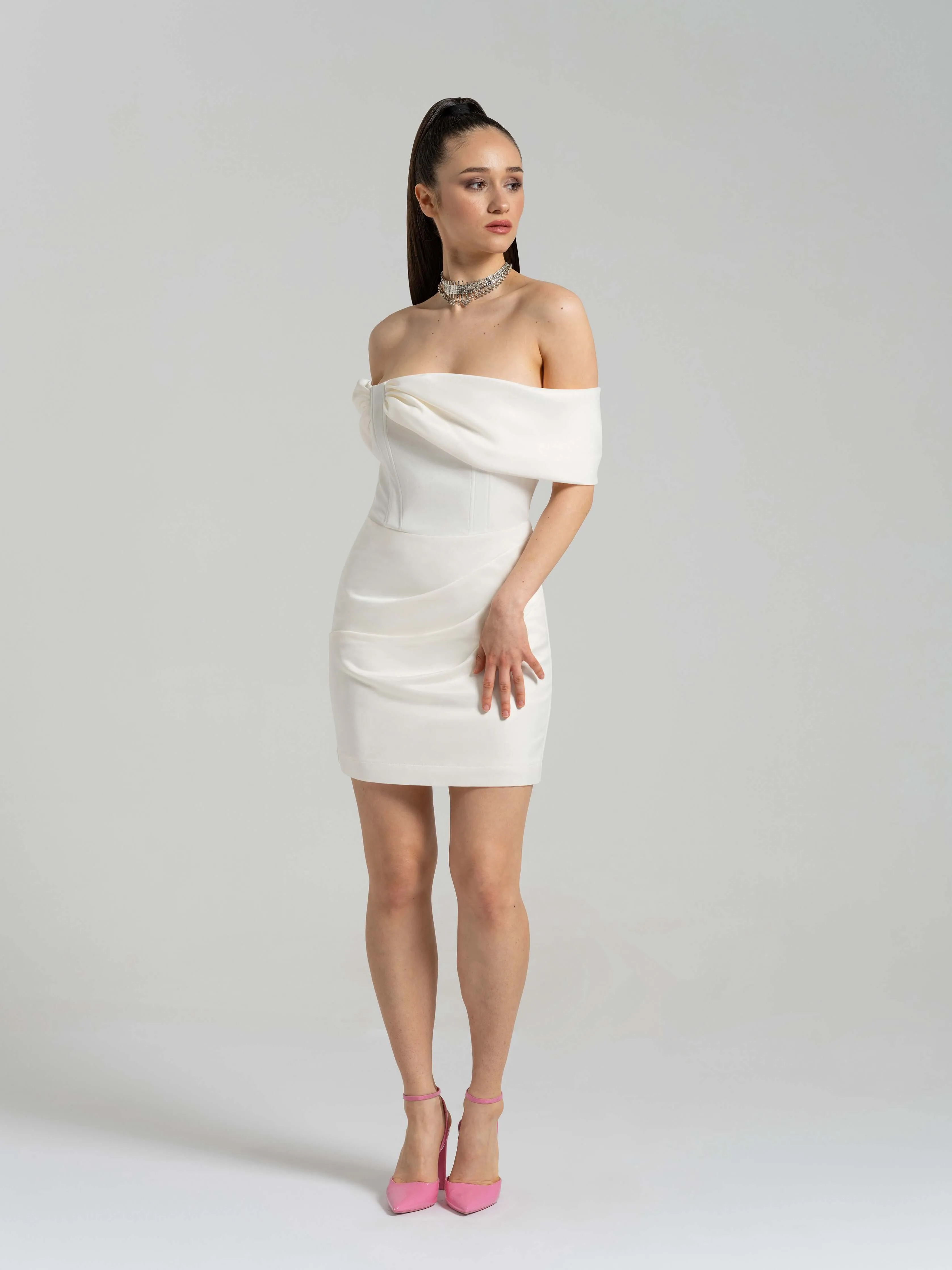 Elegant Short Wedding Dress Women Open Back Off The Shoulder Strapless Pleat Satin Bridal Gown Above Knee Vestido De Noiva