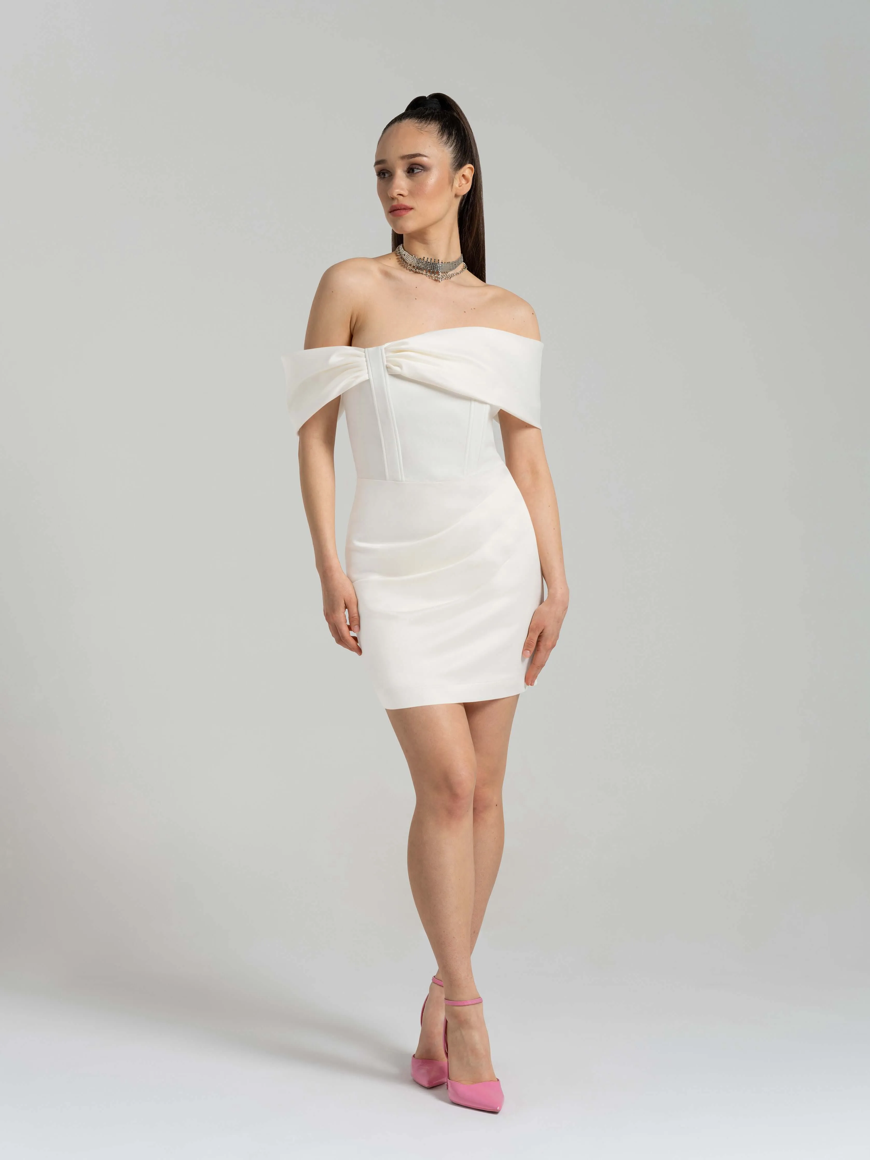 Elegant Short Wedding Dress Women Open Back Off The Shoulder Strapless Pleat Satin Bridal Gown Above Knee Vestido De Noiva