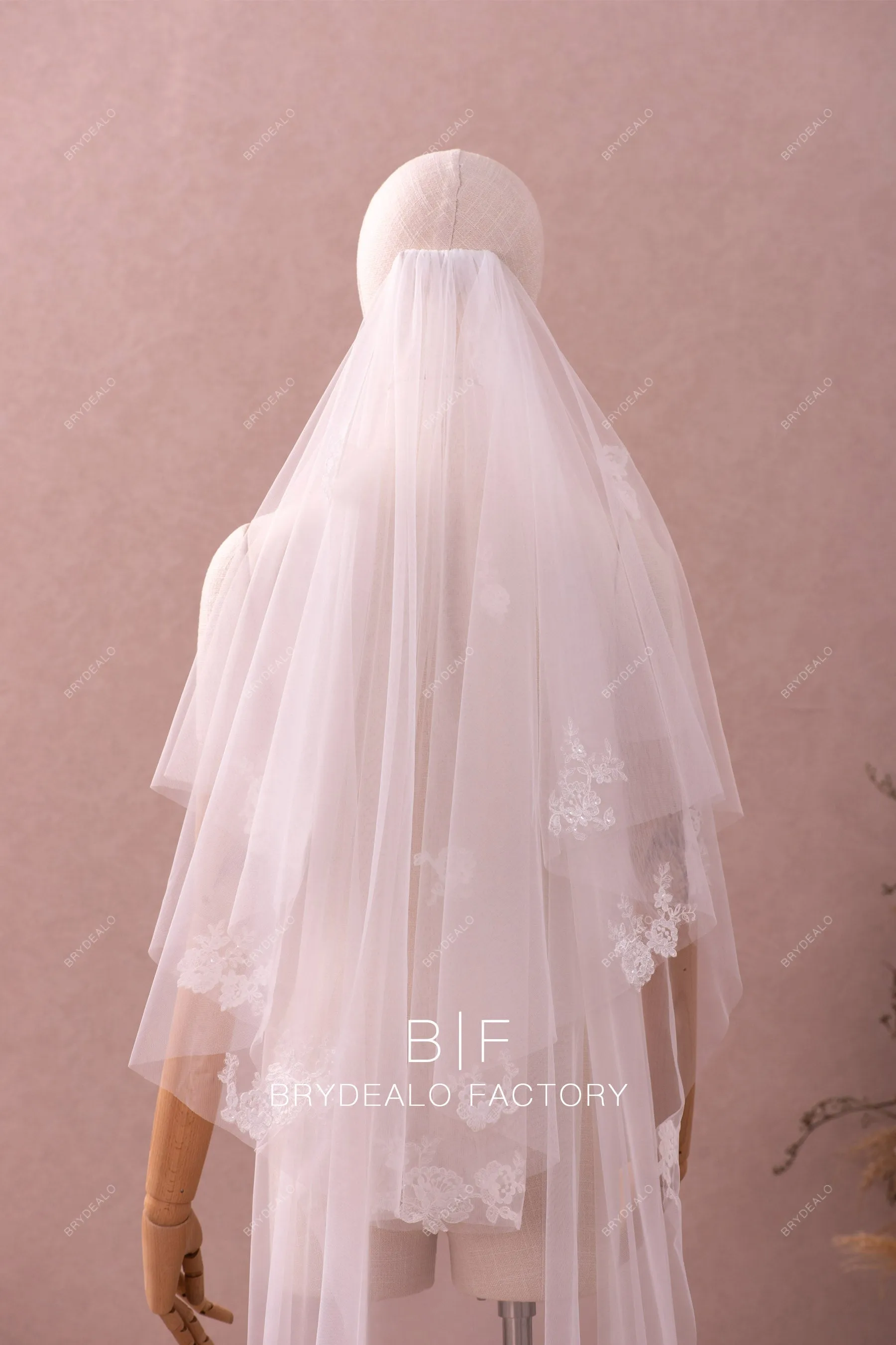 Elegant Two Tier Shimmery Flower Lace Tulle Bridal Veil