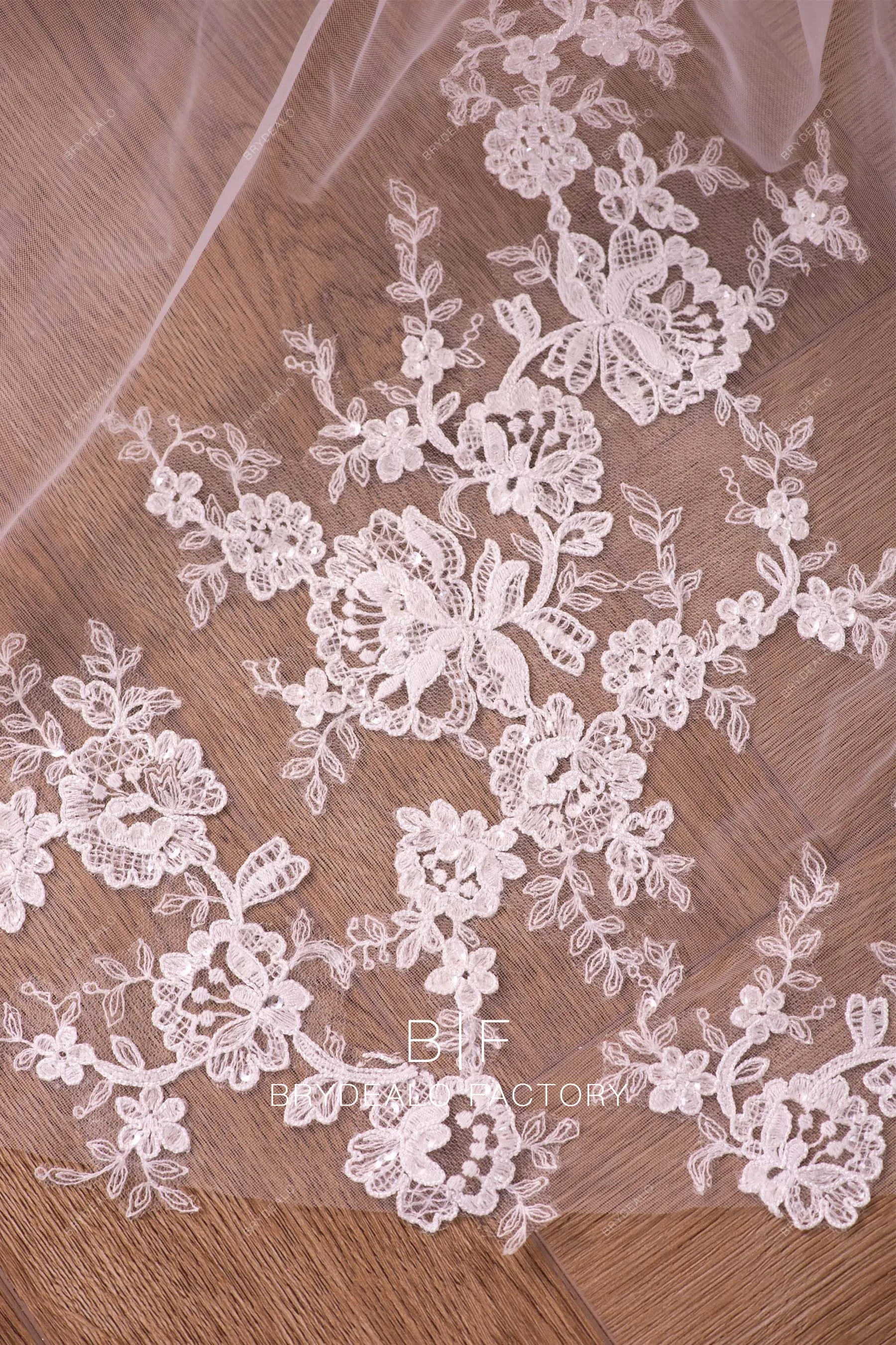 Elegant Two Tier Shimmery Flower Lace Tulle Bridal Veil