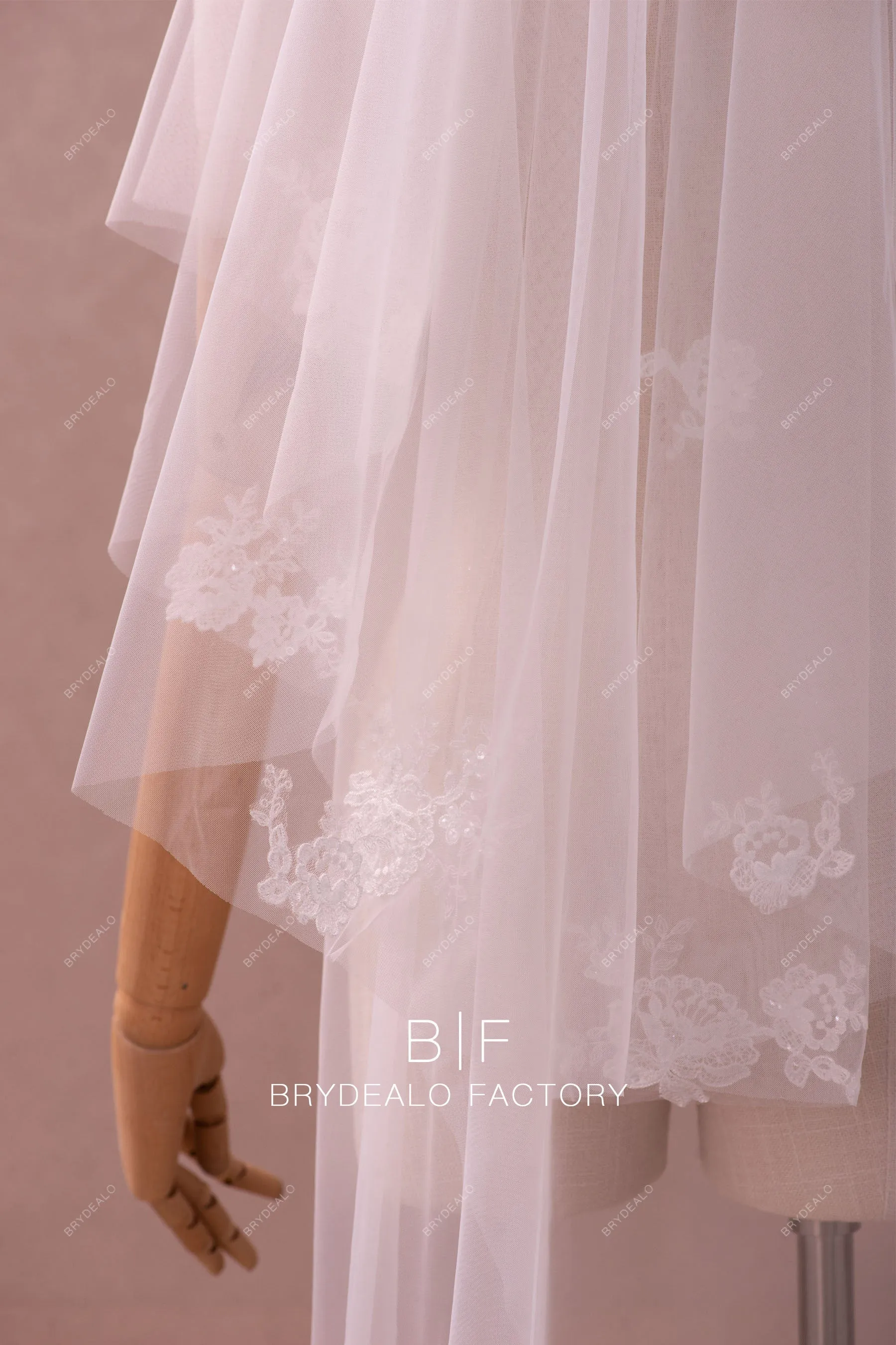 Elegant Two Tier Shimmery Flower Lace Tulle Bridal Veil