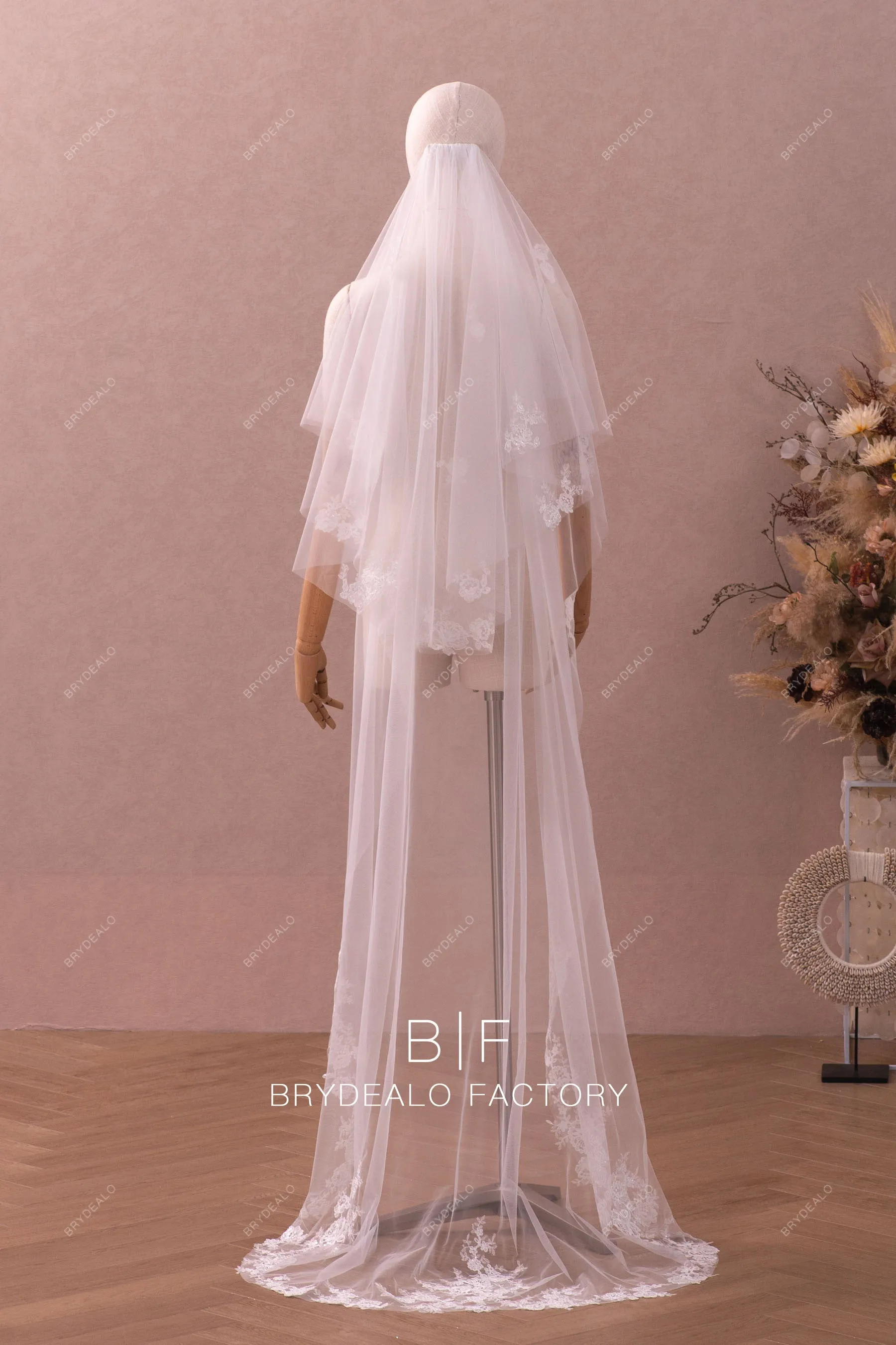 Elegant Two Tier Shimmery Flower Lace Tulle Bridal Veil