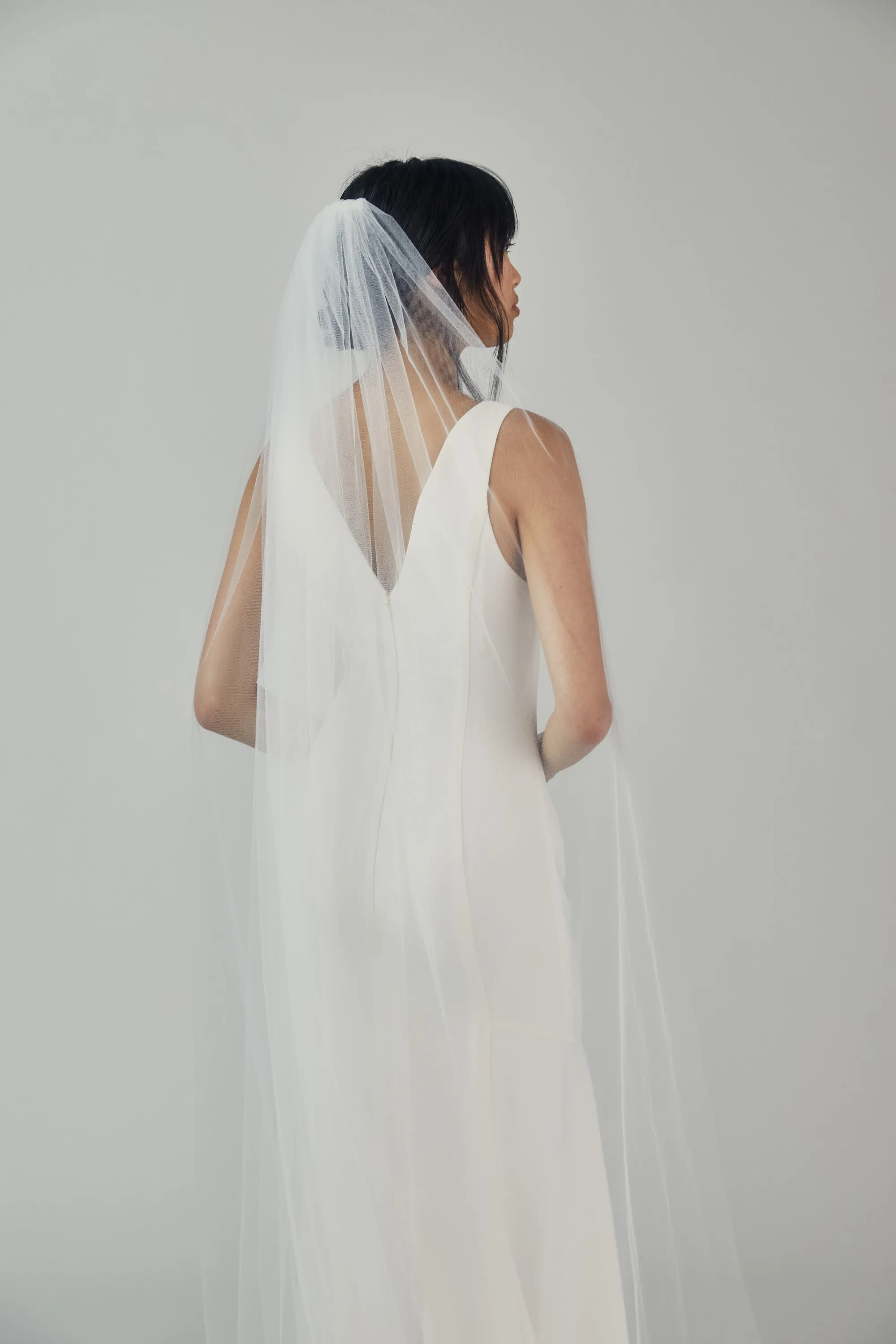 H515 - Cathedral length veil