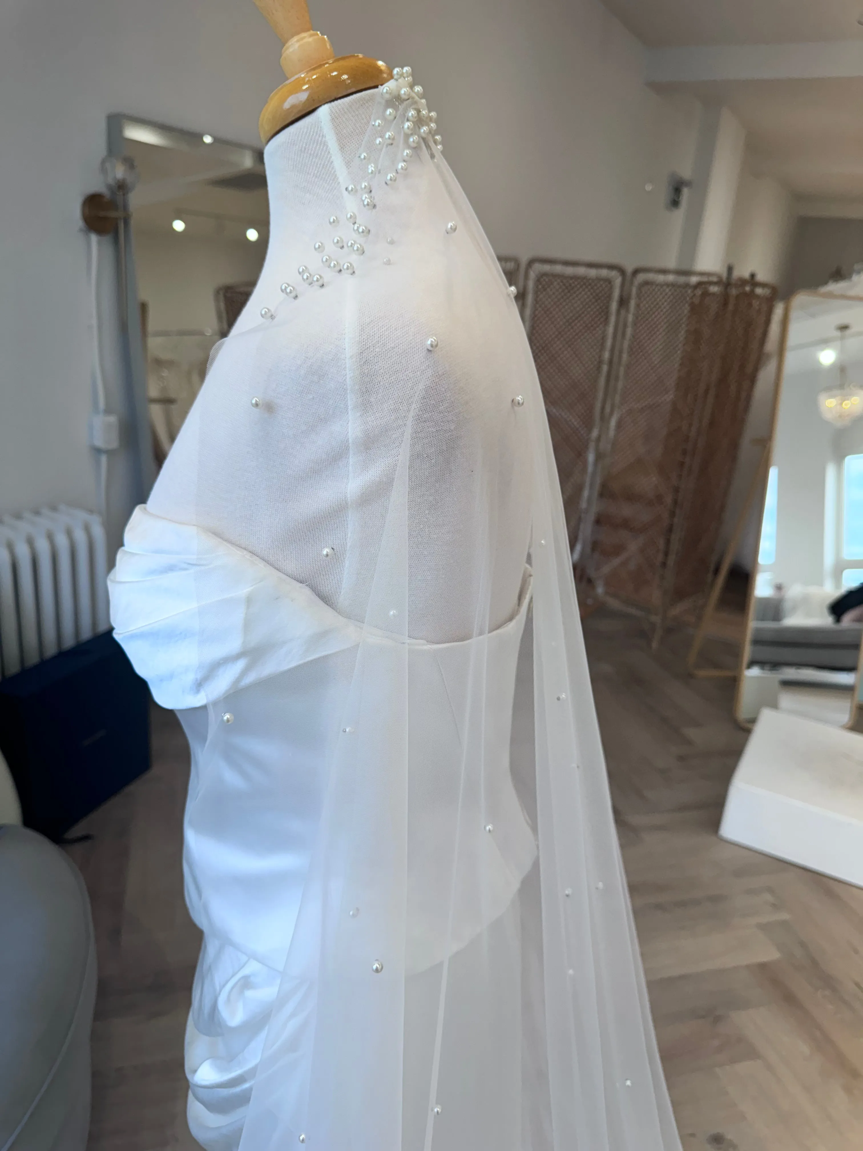 Nora Veil | Sugarcane & Co.