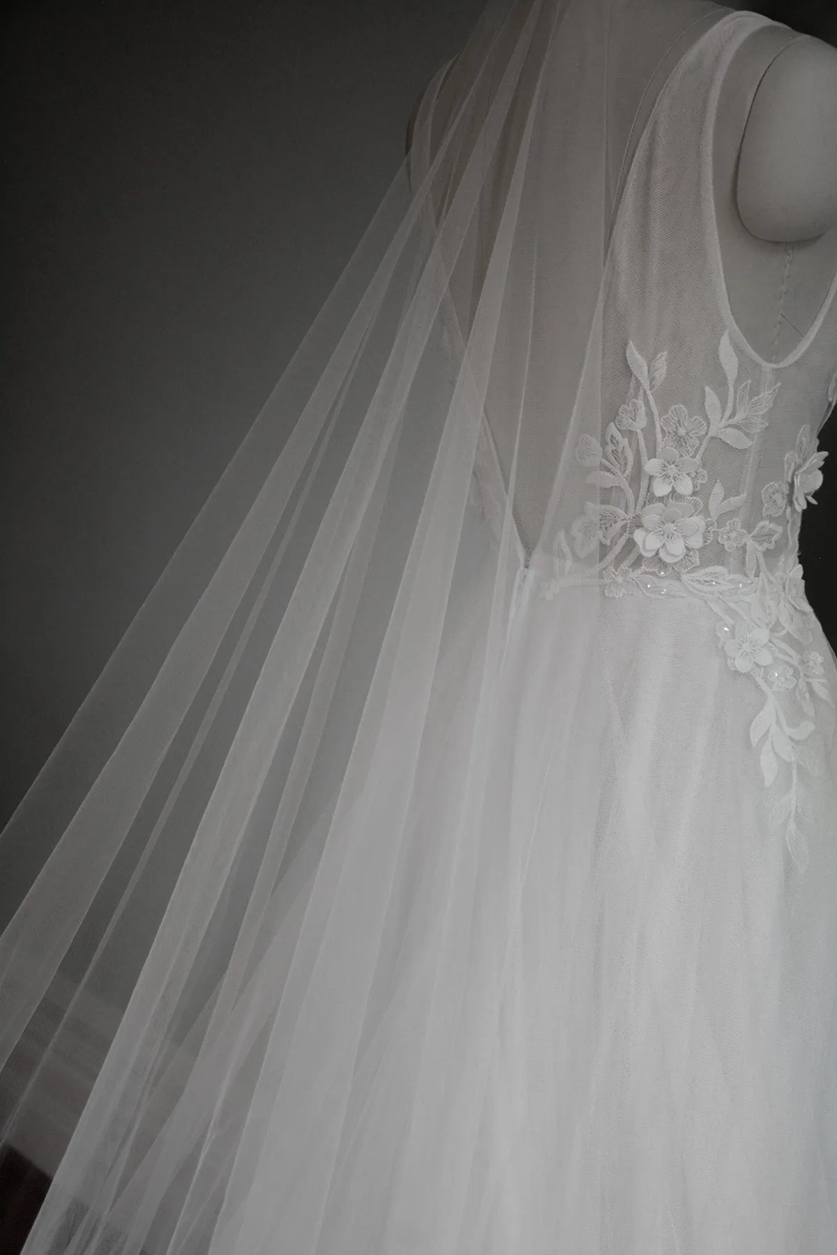 PAIGE | Ultra Sheer Wedding Veil