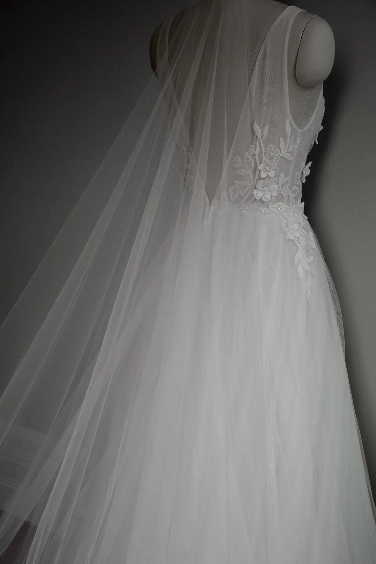 PAIGE | Ultra Sheer Wedding Veil