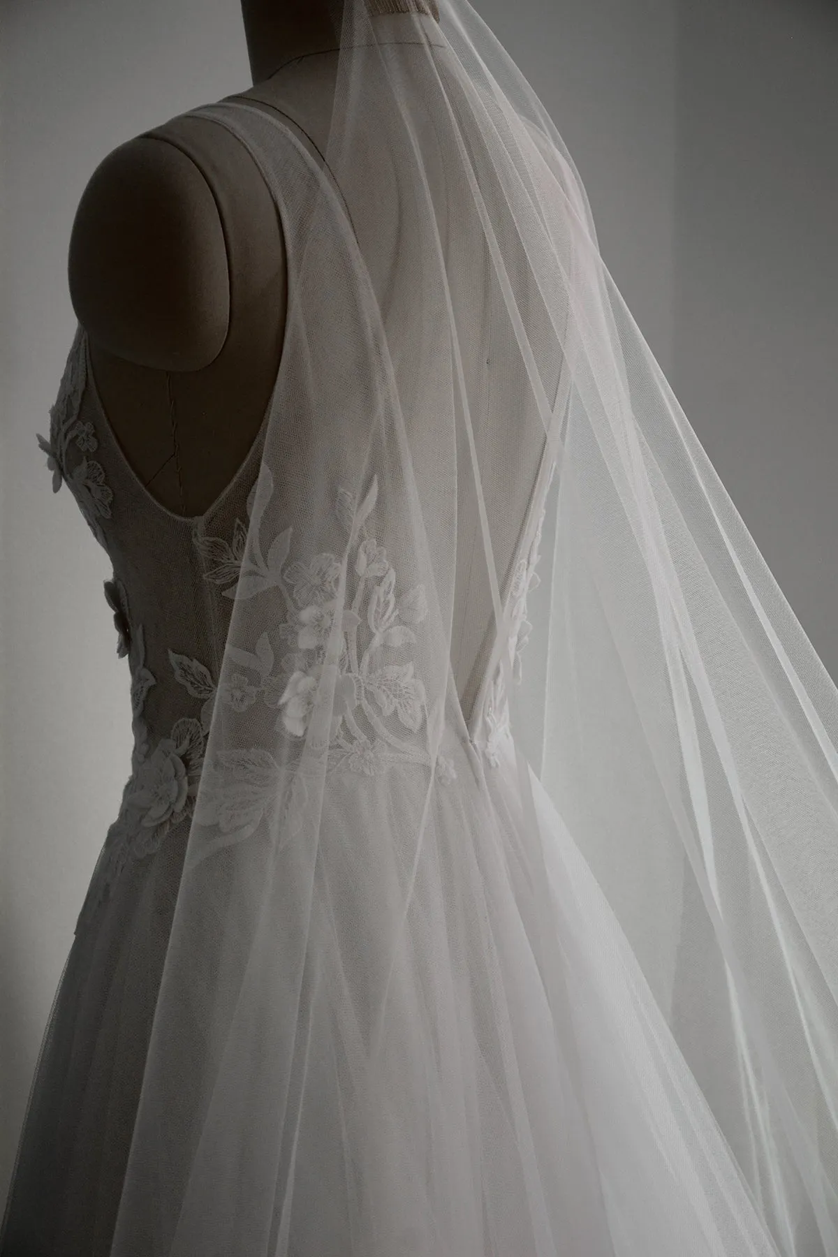 PAIGE | Ultra Sheer Wedding Veil