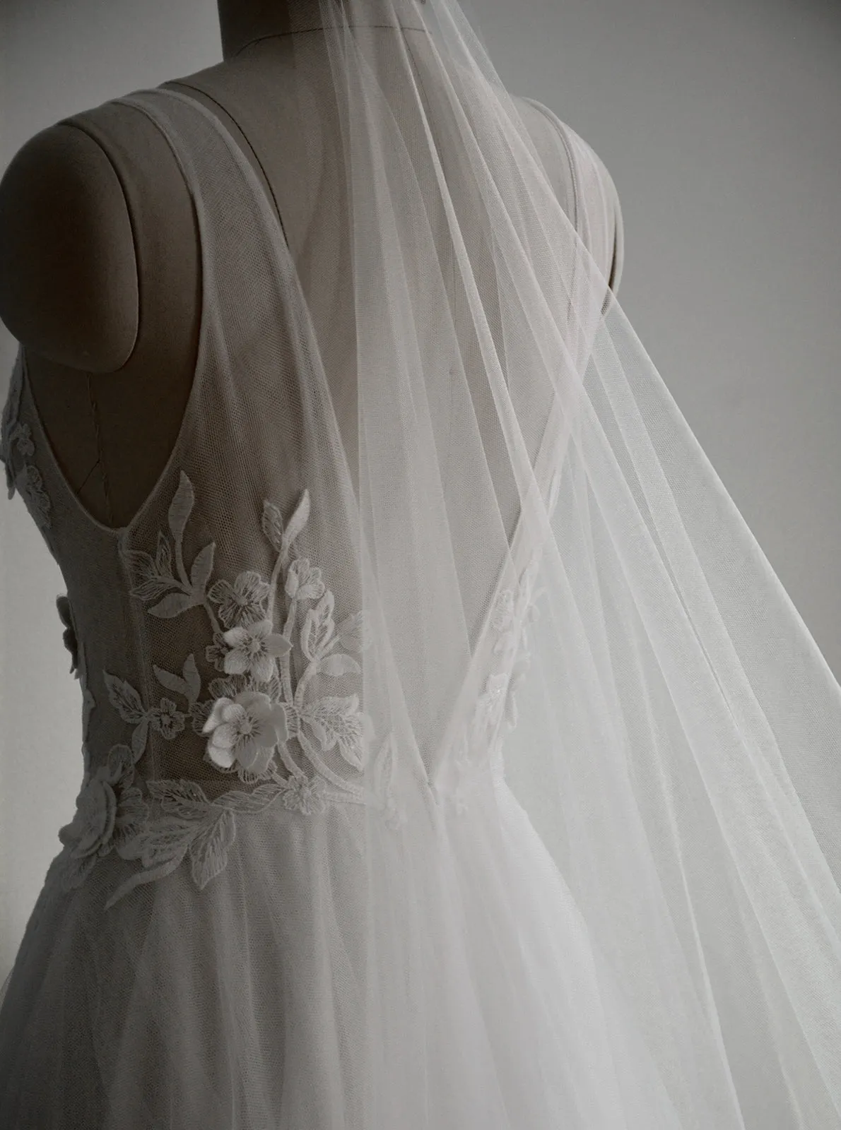 PAIGE | Ultra Sheer Wedding Veil