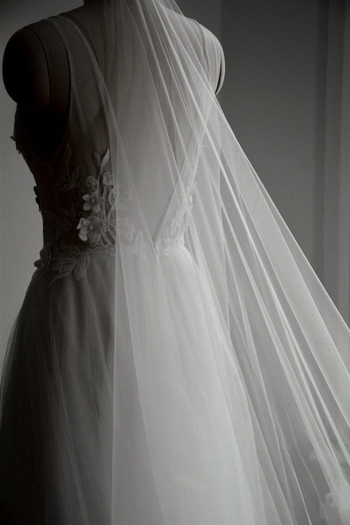 PAIGE | Ultra Sheer Wedding Veil