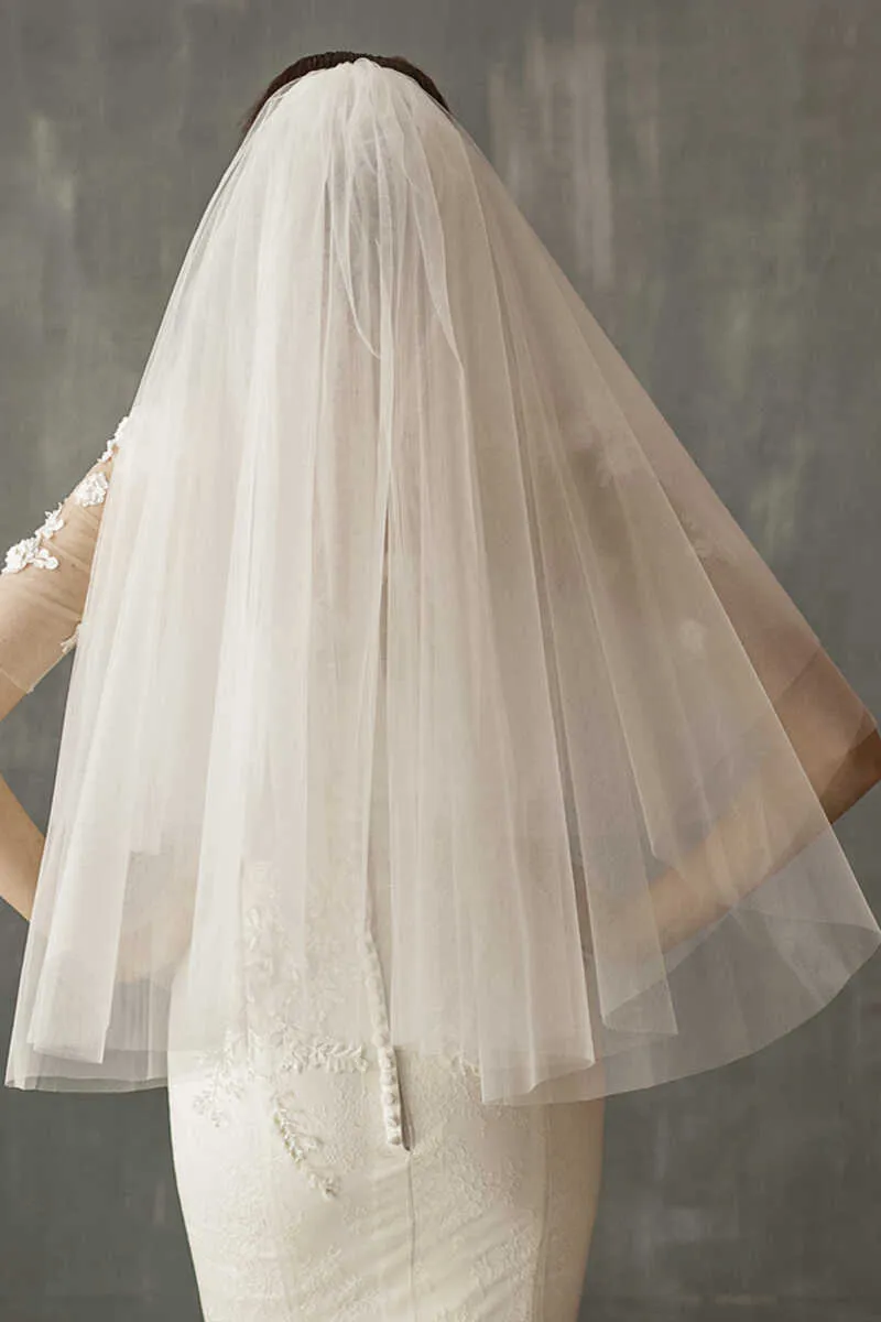 Simple White Mesh Bridal Veil with Hair Comb