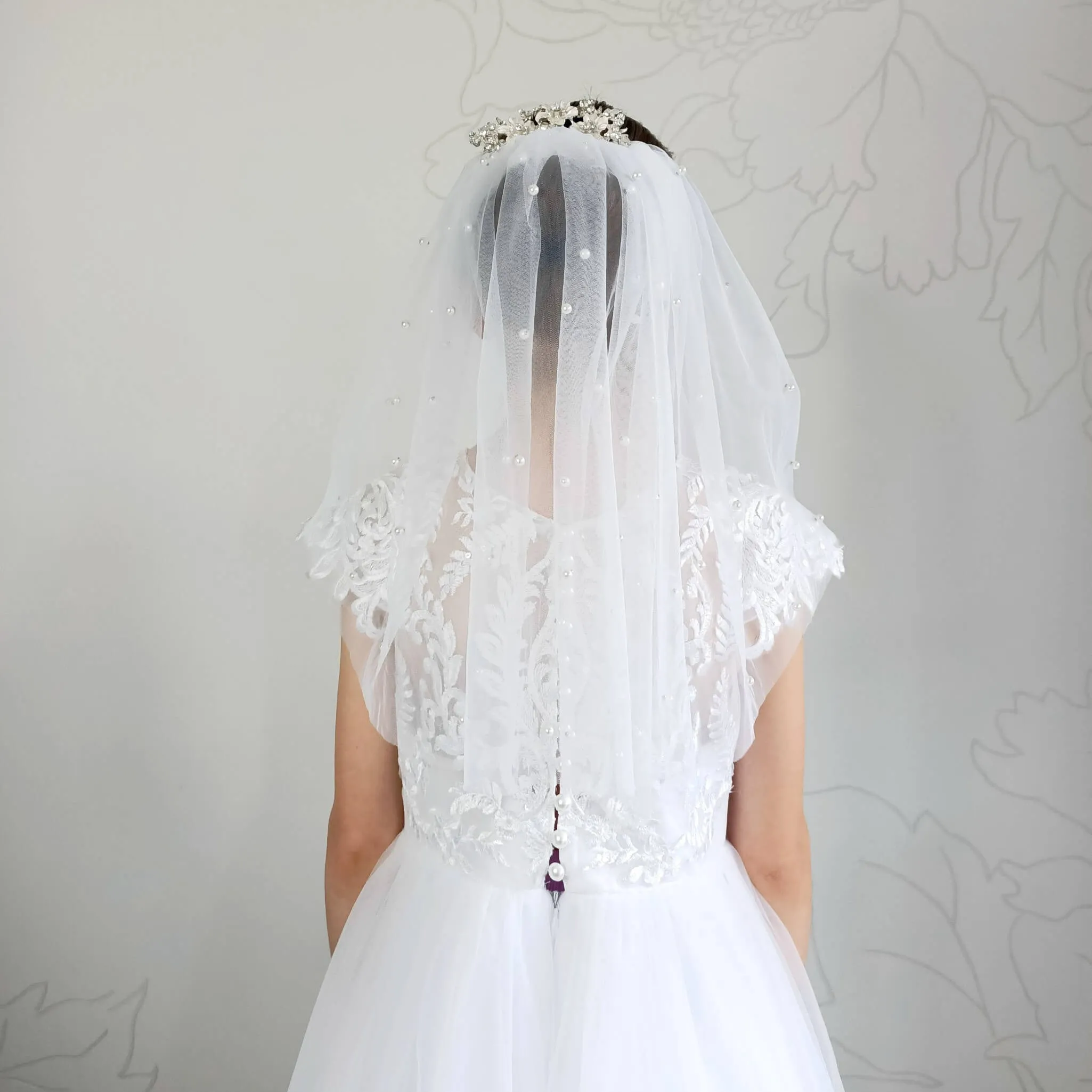 Veil decorated with beads