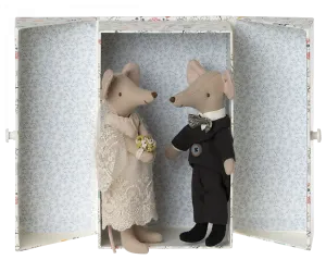 Wedding Mice Couple in Box