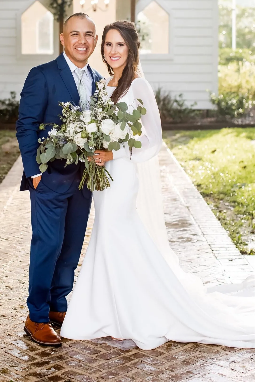 White Long Sleeve Trumpet Long Wedding Dress